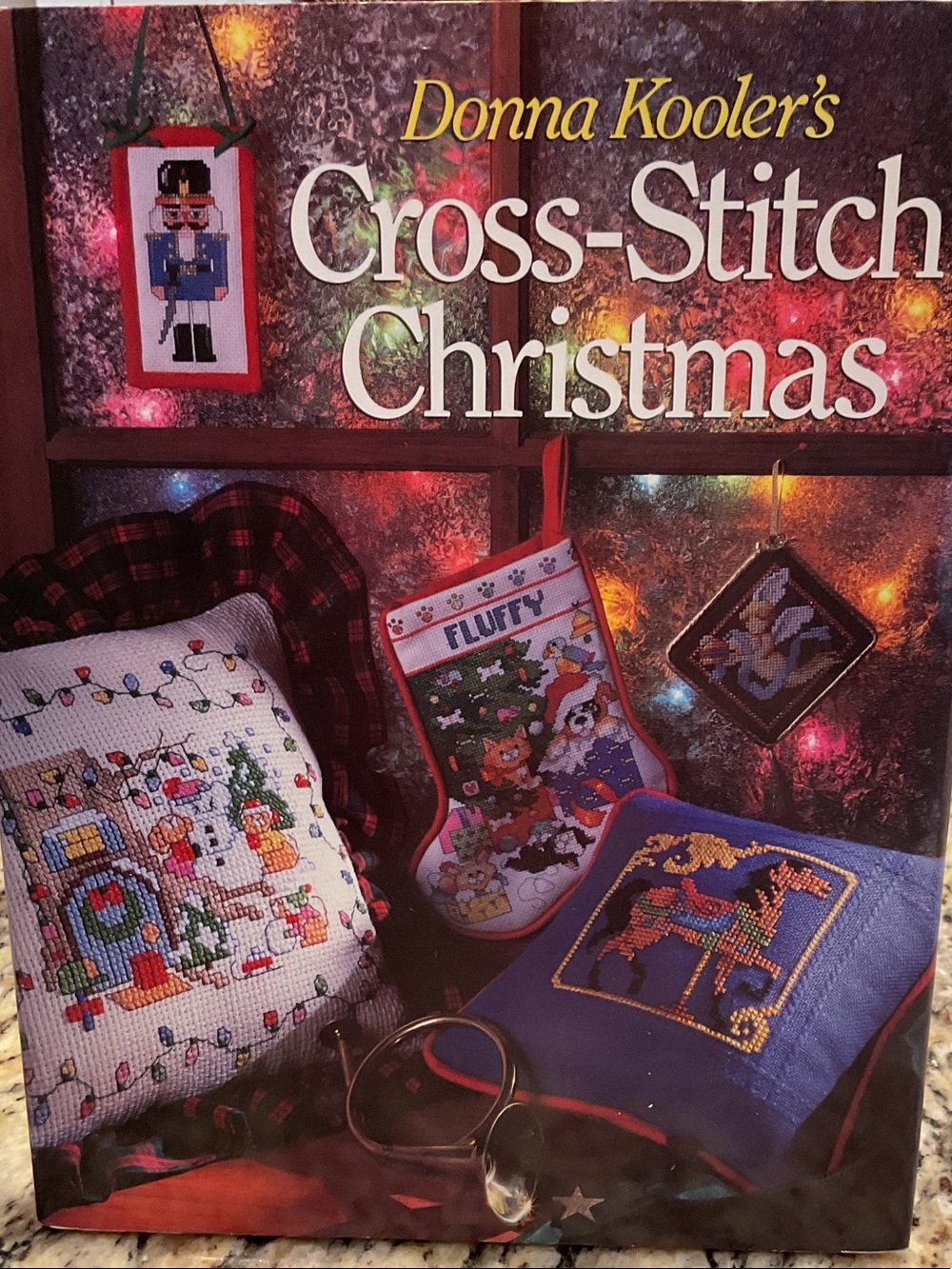 Donna Kooler's Cross-Stitch Christmas Book